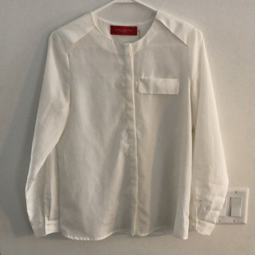 Semi sheer white polyester blouse by Akira Chicago - Picture 2 of 3